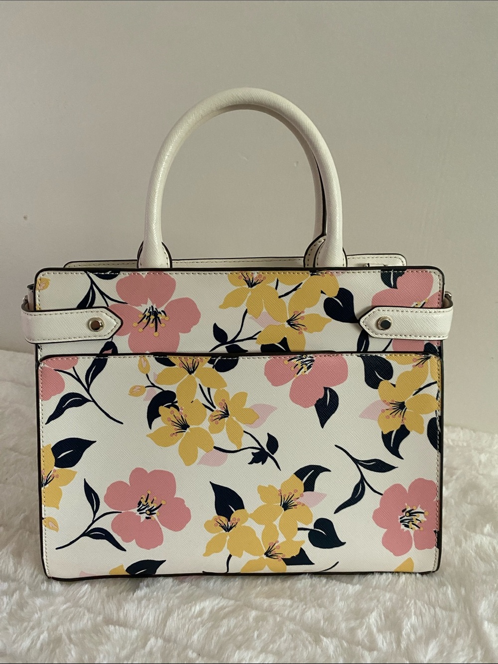 SOLD! Kate Spade New York Staci Medium Satchel in Cream Multi - Picture 4 of 17